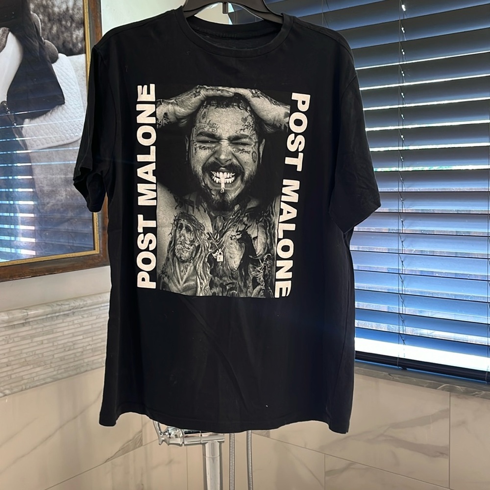 Post Malone 2023 Tour Concert Medium T-Shirt If Y'all Weren't Here I'd Be Crying